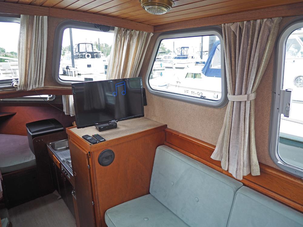 Steuerhaus, Innenausstattung